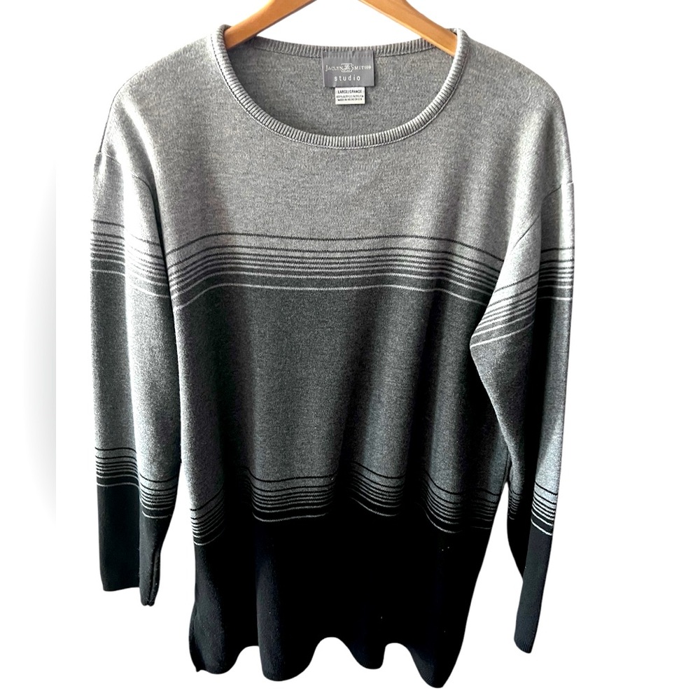 Vintage Gray and Black Striped Crew Neck Sweater Tunic by Jaclyn Smith Studio.